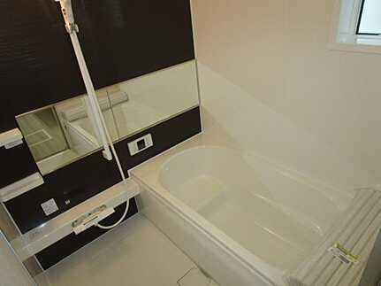 広島市安佐南区川内２丁目の新築一戸建の浴室