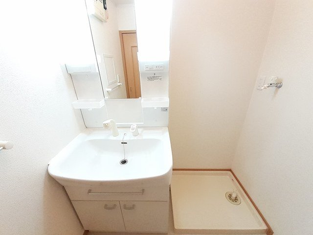 さくらヒルズ霞台　壱番館の洗面所