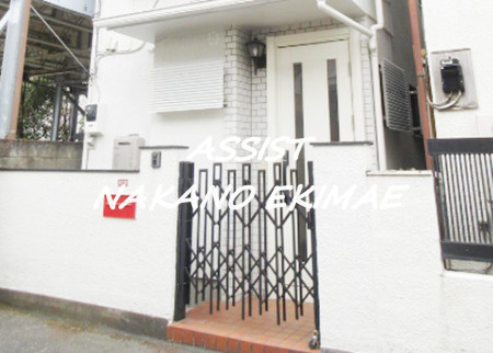 高円寺北3丁目37戸建のエントランス