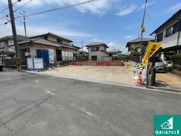 ★木津川市南加茂台　新築一戸建ての外観|周辺は落ち着いた街並みの住宅地！子育てがしやすい住環境です！まだ未完成ですが、現地でしかわからない事もございます。是非一度ご覧ください。