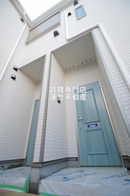 【エントランス】 | エスワンハイツ古淵 | オシャレな玄関前♪