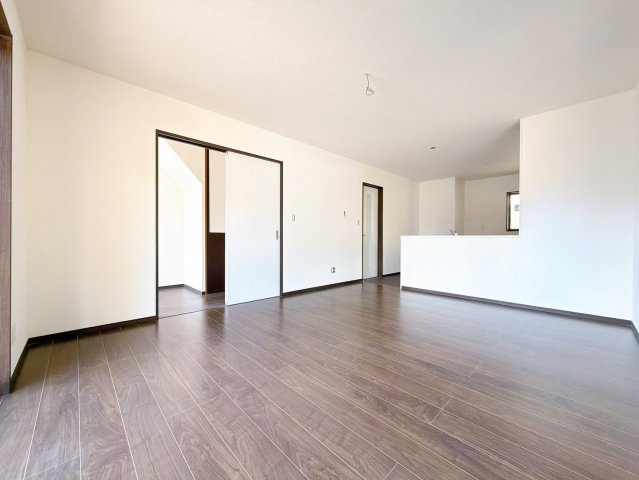 【居間・リビング】 | 高崎市下室田町　中古住宅