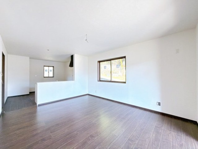 【居間・リビング】 | 高崎市下室田町　中古住宅