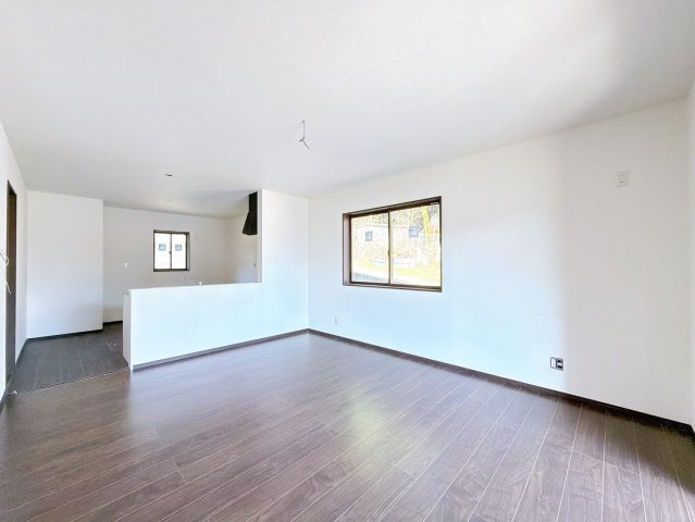 【居間・リビング】 | 高崎市下室田町　中古住宅