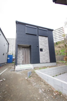 【外観】 | 【仲介手数料無料！！】川崎市麻生区王禅寺東4丁目　新築戸建て（全3棟）C号棟　5080万円 | C号棟　令和8年4月4日撮影