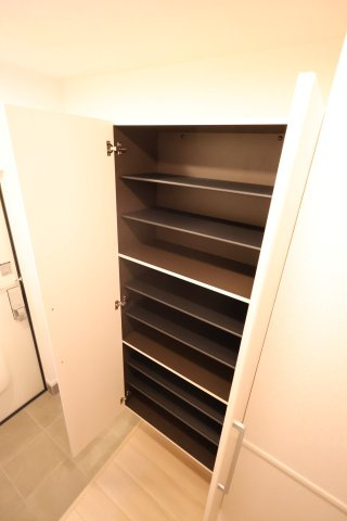 【収納】 | テナム　プレッソ　メゾン | シューズボックス
