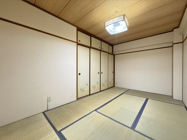 第三大朋マンションの和室