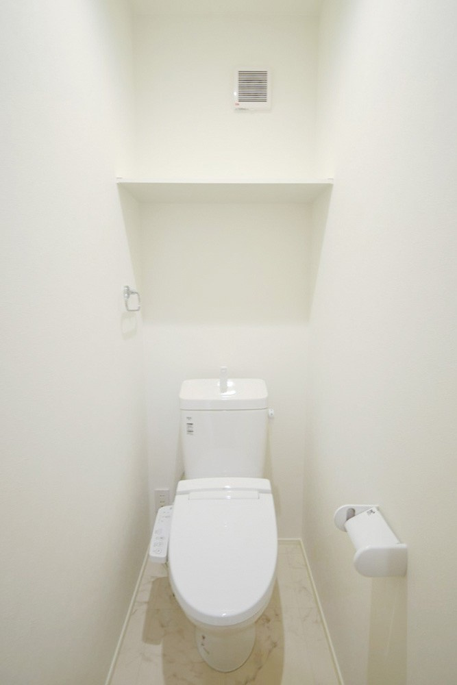 【南西角地】高知市介良 　新築一戸建て⑱のトイレ|トイレは２箇所あります☆※イメージ画像です。