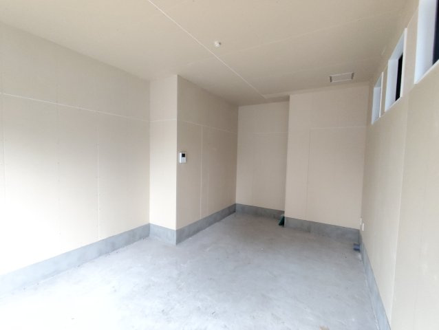 ルミナーレ新小岩の洋室