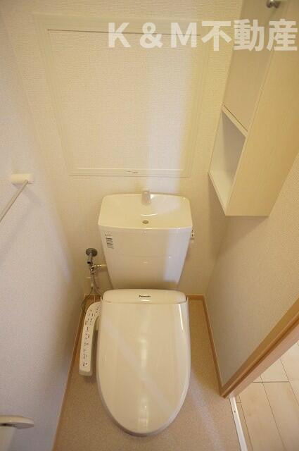 レジデンス　アマーレのトイレ|落ち着いた色調のトイレです