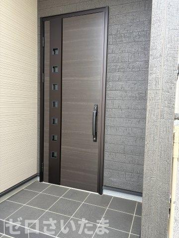 《仲介手数料無料》川越市大字寺尾88-2新築一戸建てリーブルガーデンの玄関