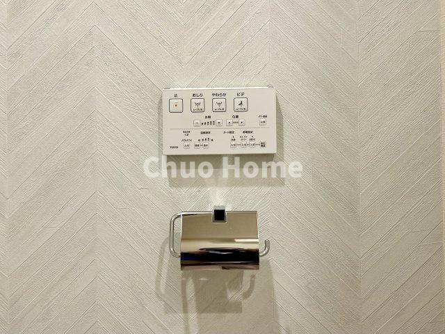 朝日蔵前プラザの内装|【ウォシュレット】清潔に使いたいお手洗いには最適な設備です。もちろんウォームレットも標準装備です。