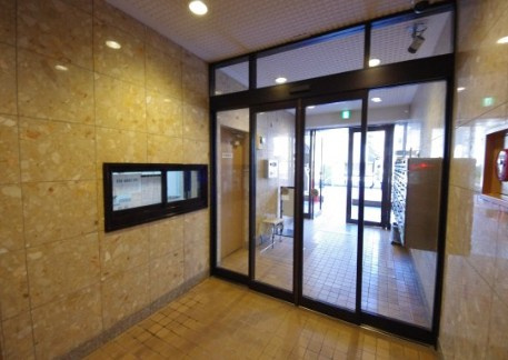 中銀音羽マンシオンのロビー