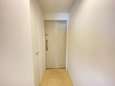 【玄関】 | ＴＫアンバーコート宿院 | ゆったりとした玄関です