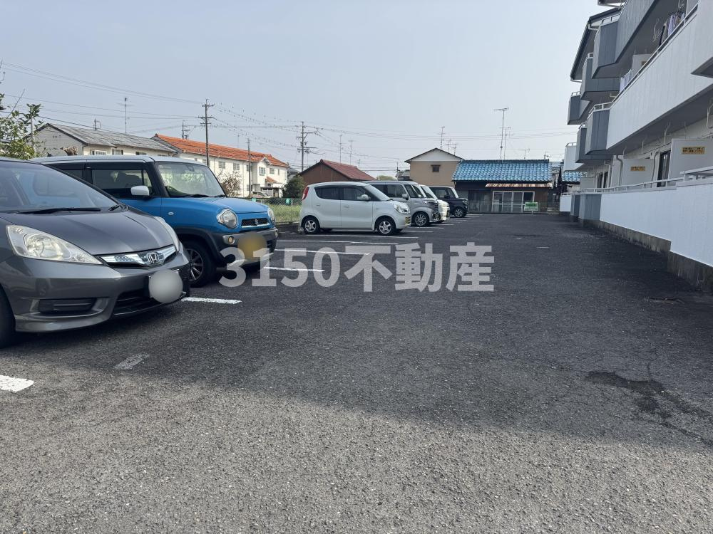 メゾン大平の駐車場