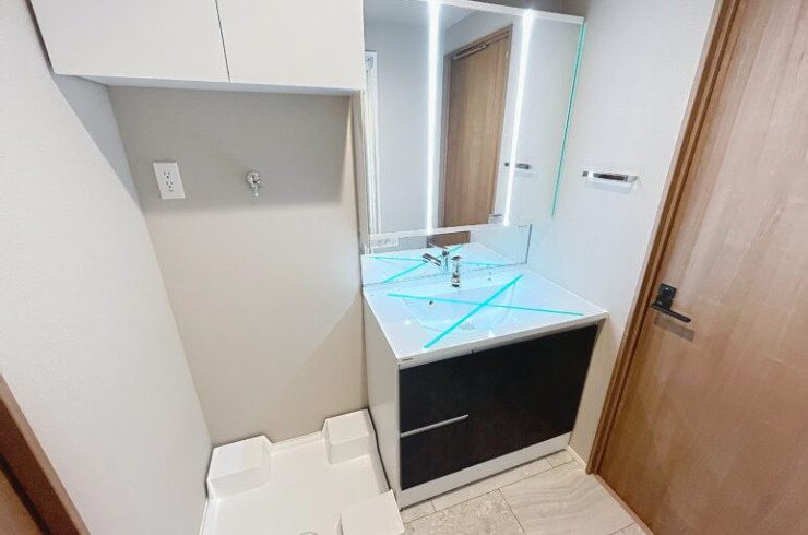 トーア 第２亀戸マンション　4階　角　部屋　リ　ノベーションの独立洗面台
