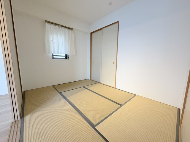 プラウドシティ神戸西神南の和室