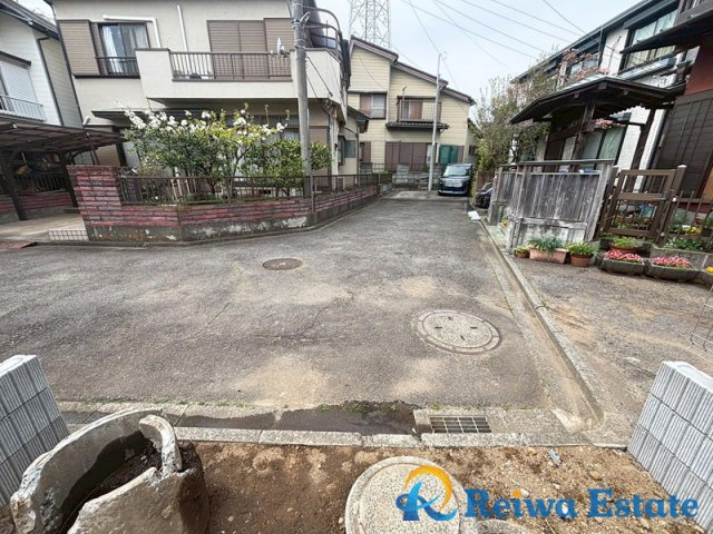 新築戸建　茅ヶ崎市甘沼の前面道路含む現地写真