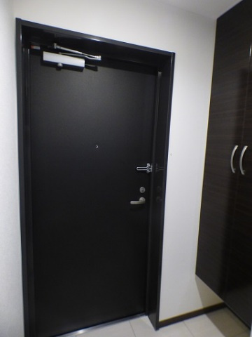 コンティニューム宇品の玄関