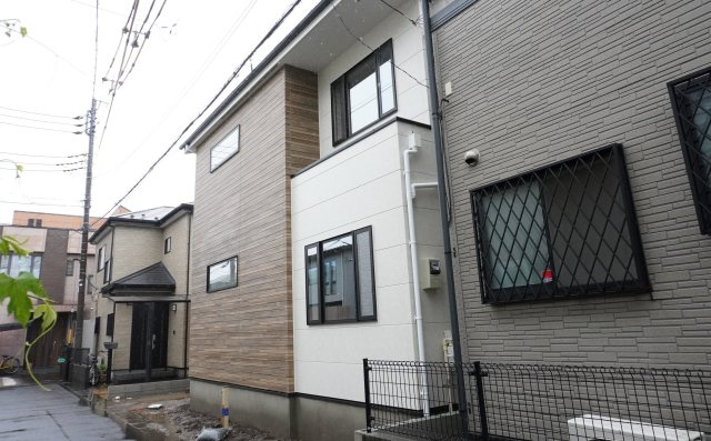 草加市旭町4丁目 新築分譲住宅の外観