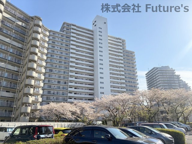 パークフィールドみさと　3街区2号館の外観|ペット可22階建てマンションです