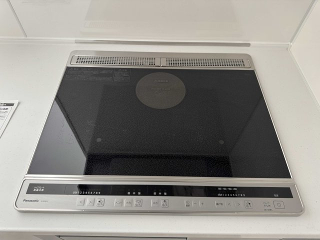 ＣＬＡＩＲ　ＨＥＩＭのキッチン|IH３口でございます。