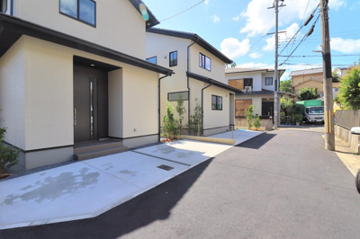 【前面道路含む現地写真】 | 山科区御陵檀ノ後　新築戸建