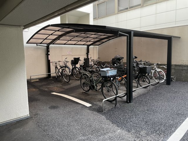 藤和薬院コープの駐車場