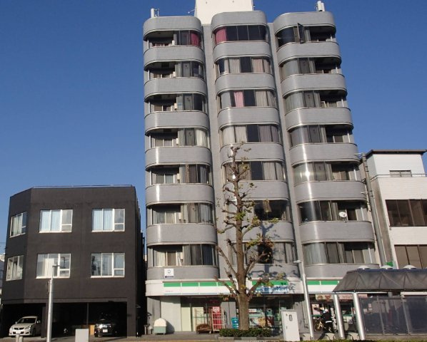 福井市順化２丁目の賃貸マンションの外観