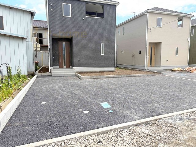 小美玉市羽刈第3　新築戸建て　1号棟の駐車場|カースペースは2台お停めいただけます♪