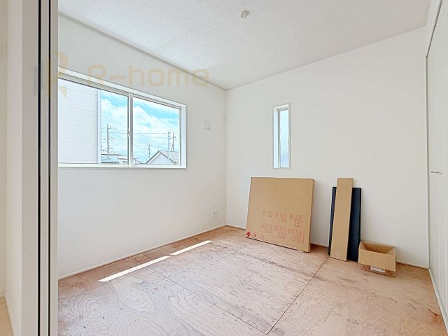 小美玉市羽刈第3　新築戸建て　1号棟の和室|フローリングより衝撃が少ない和室は、ご両親のお部屋やキッズスペース、客間としても活用頂けます。