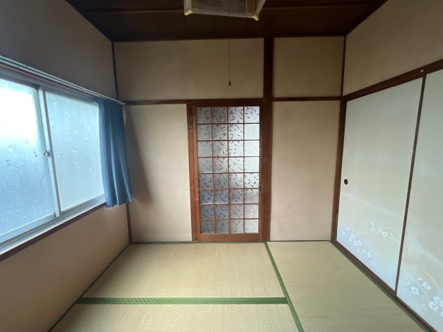 西今宿四丁目橋本貸家の居間・リビング