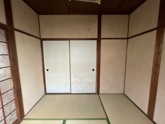 西今宿四丁目橋本貸家の居間・リビング