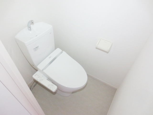 リブリ・ひまわり荘のトイレ|別号室の参考写真です。