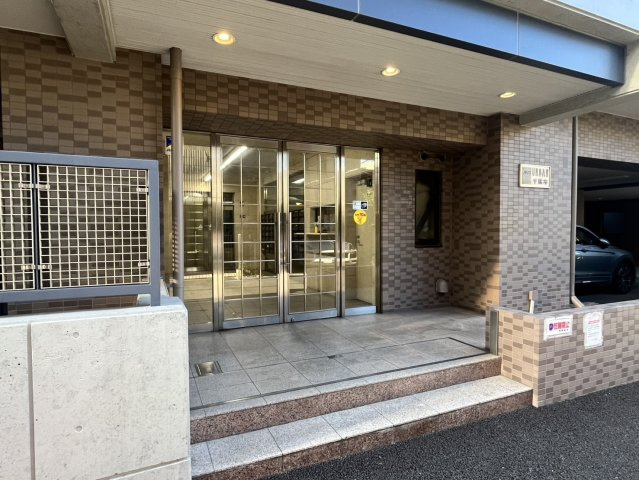 【エントランス】