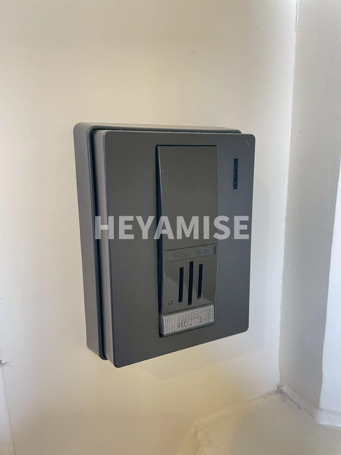 Two Livingのその他