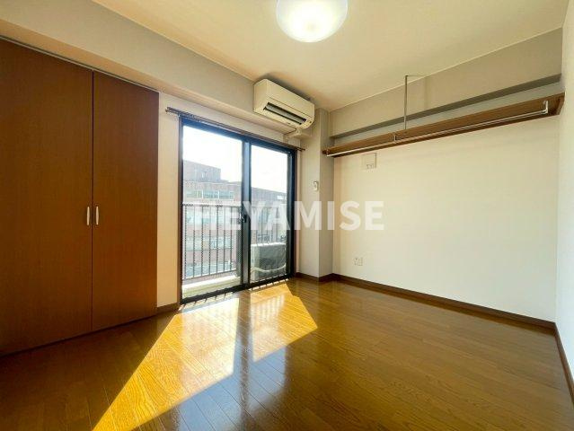 Two Livingの居間・リビング|※同物件別室、同間取りの写真です。※現況を優先します。