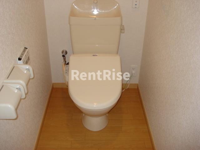 プチ ヴィラージュⅡのトイレ|シャワー付トイレ