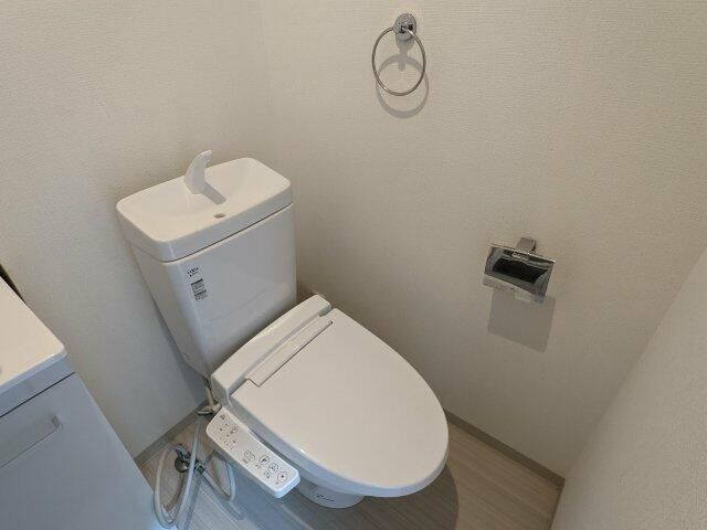 モダンアパートメント文京音羽のトイレ
