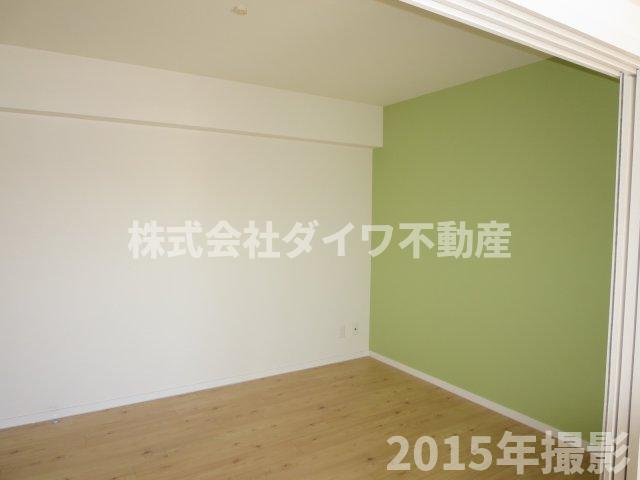 RAPUTAの居間・リビング|D