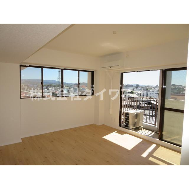 RAPUTAの居間・リビング