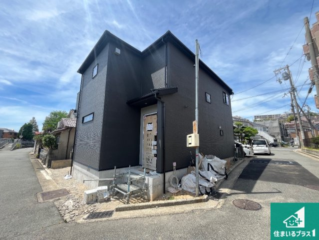 神戸市垂水区西舞子　第1期　新築一戸建ての外観|周辺は落ち着いた街並みの住宅地！子育てがしやすい住環境です！まだ未完成ですが、現地でしかわからない事もございます。是非一度ご覧ください。