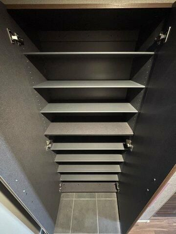 アルティザ氷川台の収納