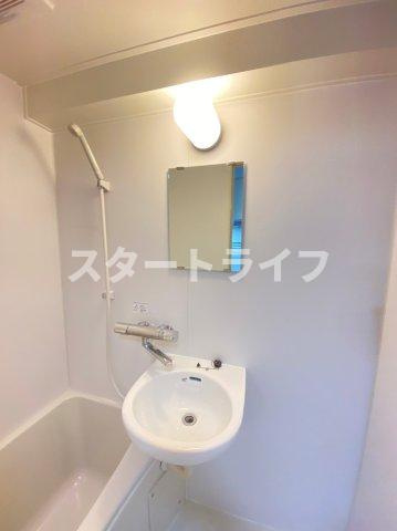 大阪市東淀川区東中島５丁目の賃貸マンションの洗面所