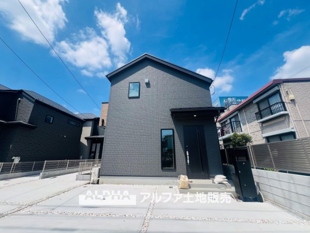 ~立川栄町2丁目新築4棟~ Newly built house　1号棟の外観|【Quiet Comfort】
◆静けさとともに◆
外の喧騒を忘れさせる落ち着きが、日々に余白を生む。ここでの時間が、自然と笑顔を増やしていく。