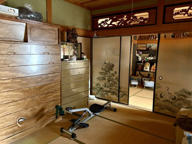 「ガレージと離れ付き平屋」香美市香北町永野　中古一戸建ての和室|和室ならではの温かな和の空間で寛ぎの時間を過ごせます