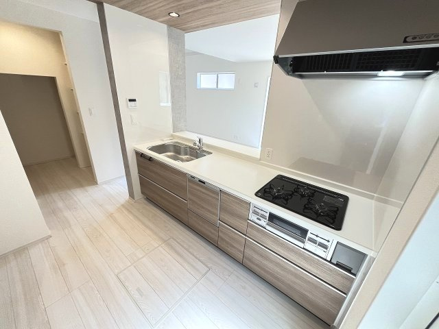【キッチン】 | 大野城市南ヶ丘5丁目第1　2号棟（全2棟）【仲介手数料無料・0円】 | 現地写真。