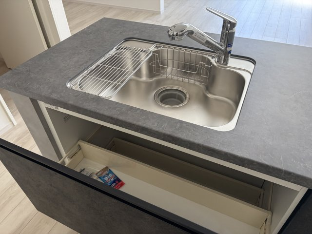 《仲介手数料無料》川越市大字藤間14-3新築一戸建てケイアイグレイスのキッチン