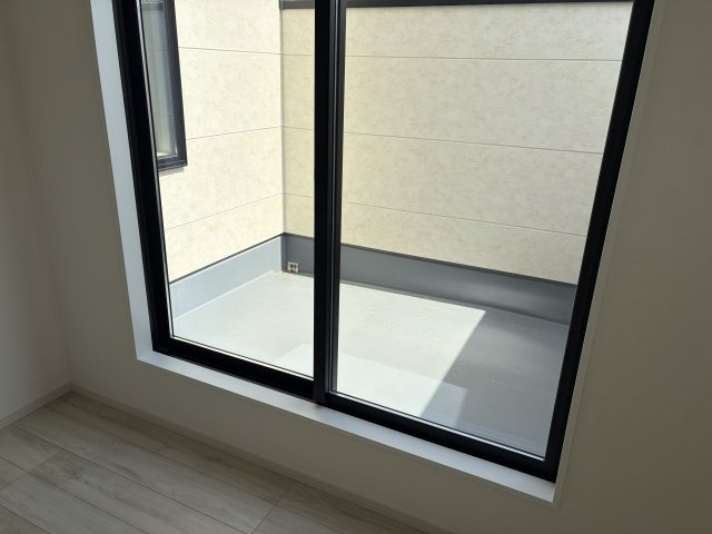 《仲介手数料無料》川越市大字藤間14-3新築一戸建てケイアイグレイスのバルコニー