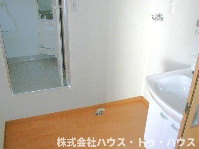 グリーンルーフの洗面所